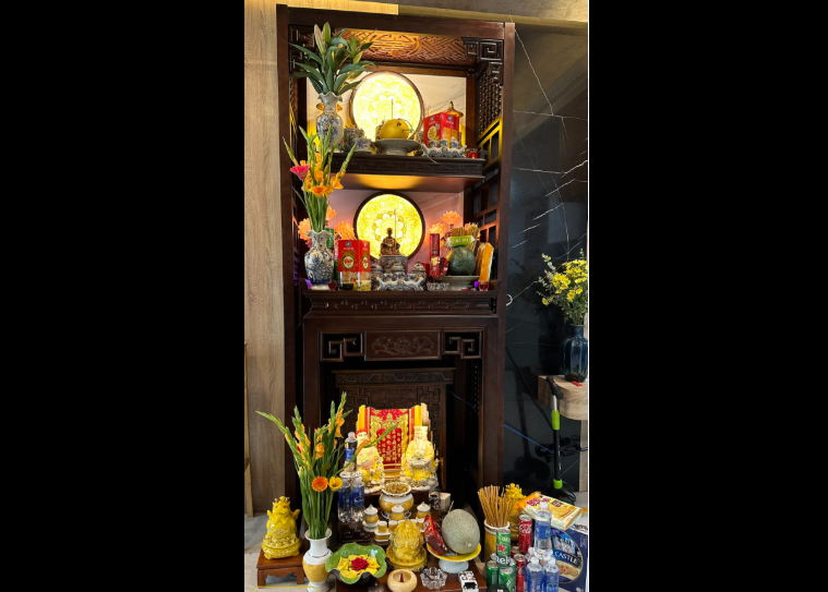 trái cây trên bàn thờ